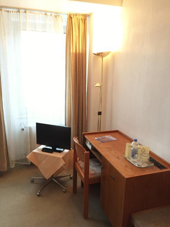 Hotel Ambassador Bonn Habitación foto